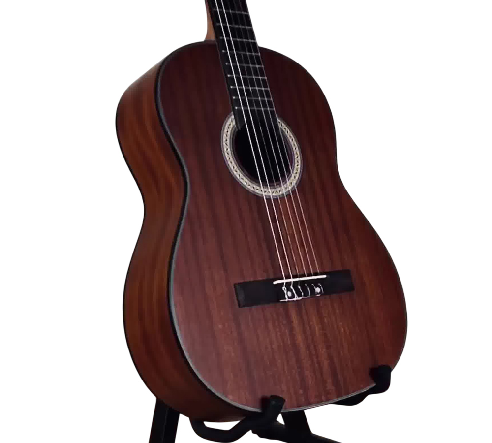 Классическая гитара из массива Fabio SP-3920S